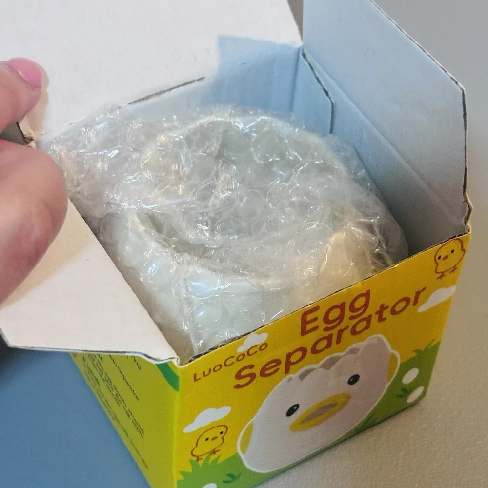 Luococo Novelty Ceramic Chicken Egg Yolk Separator Cute Vomiting Egg White New